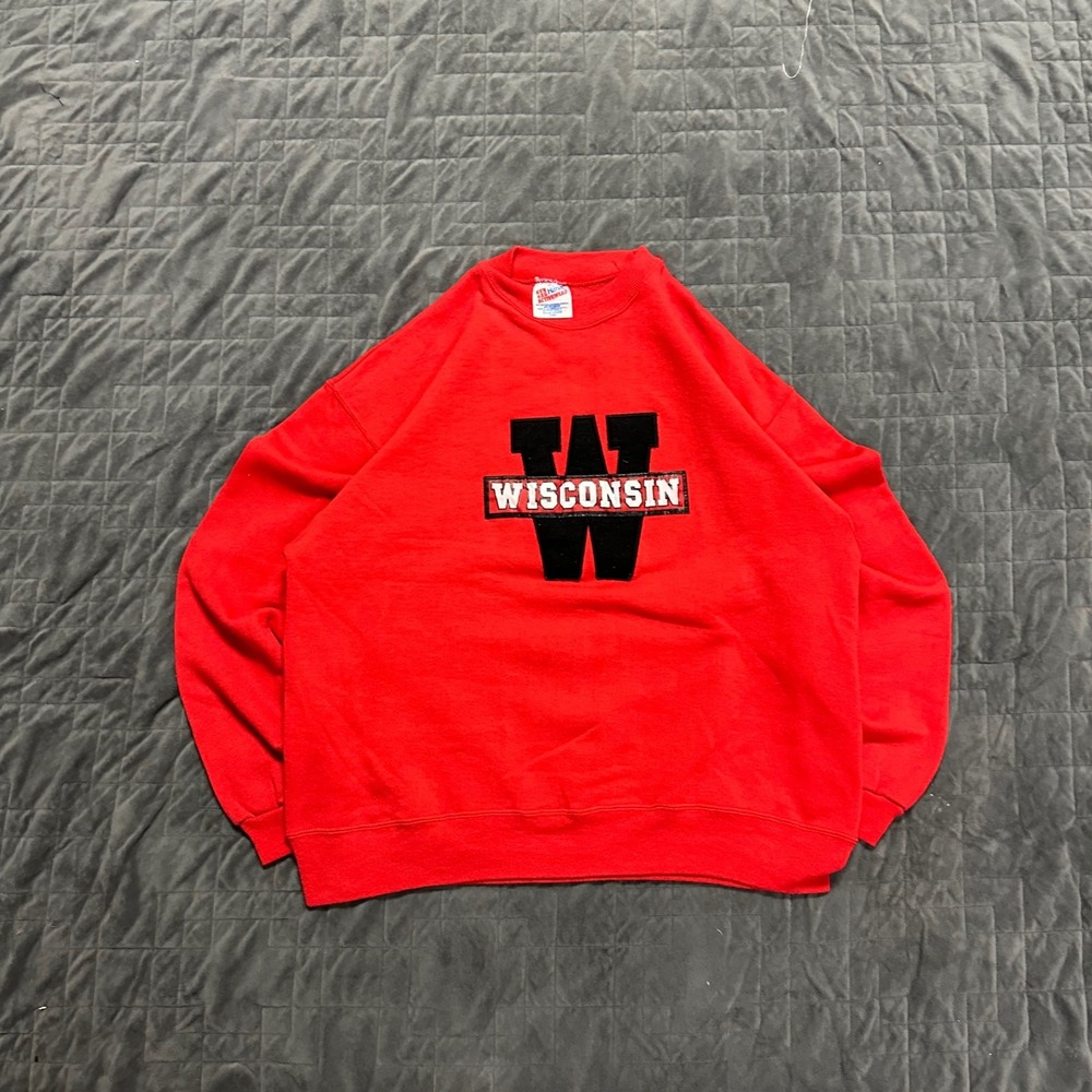 Vintage 80s-90s Wisconsin Badgers Embroidered College Crewneck